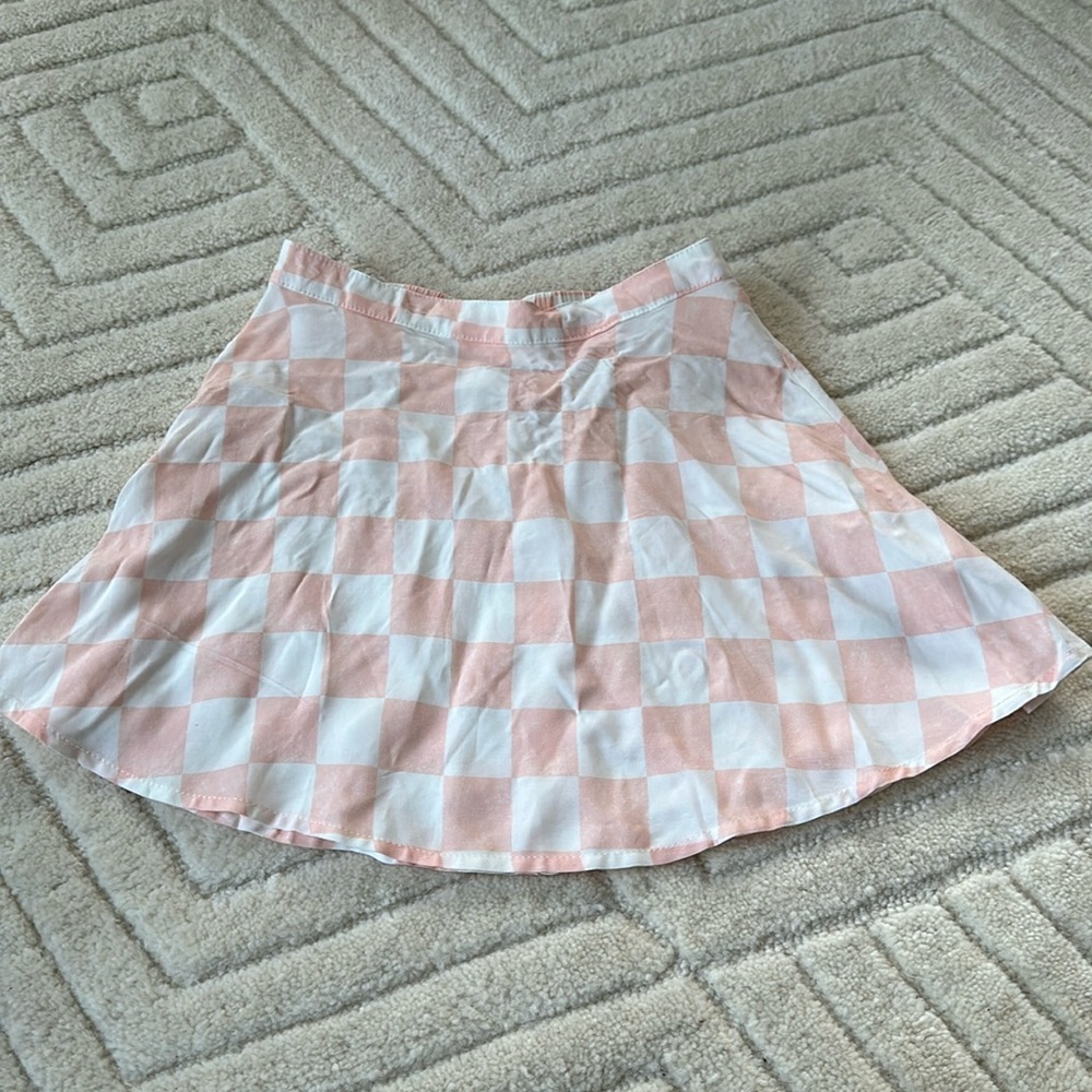 Peach and white checkered Target art class skirt, girls size 6x
